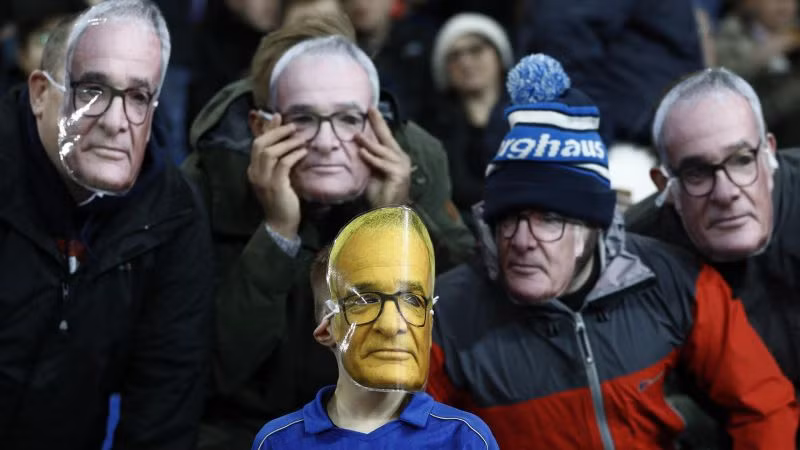 CĐV Leicester tri ân HLV Ranieri, gọi các cầu thủ là những con rắn ảnh 3