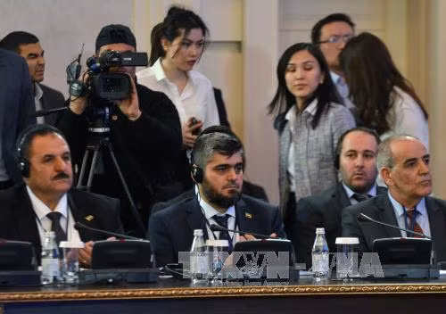 Chán đàm phán gián tiếp, phe đối lập Syria muốn mặt đối mặt với đại diện chính phủ ảnh 1