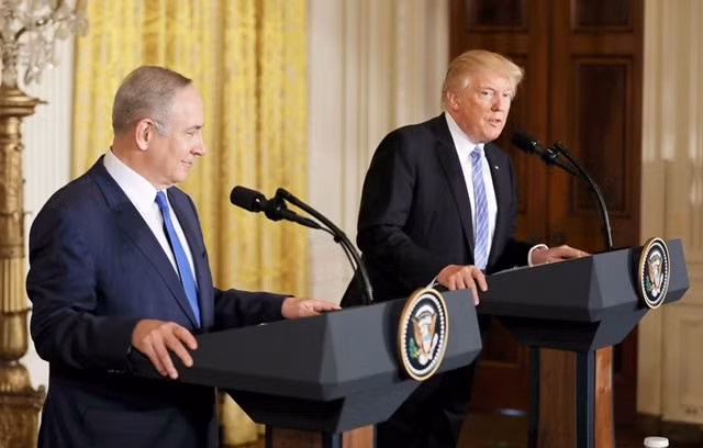 Sự khác biệt không ngờ trong diễn thuyết giữa ông Obama và Tổng thống Trump ảnh 1