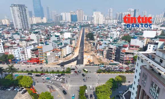 Vành đai 2,5 Hà Nội đồng loạt thảm nhựa, sẵn sàng thông xe