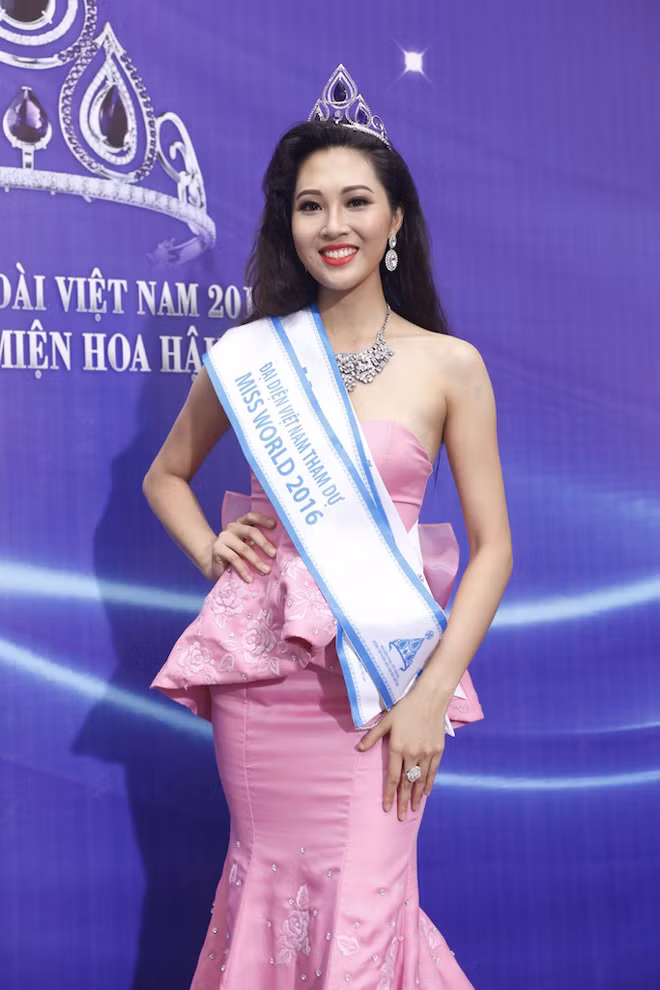 Diệu Ngọc đăng quang Hoa khôi Áo dài Việt Nam ảnh 1