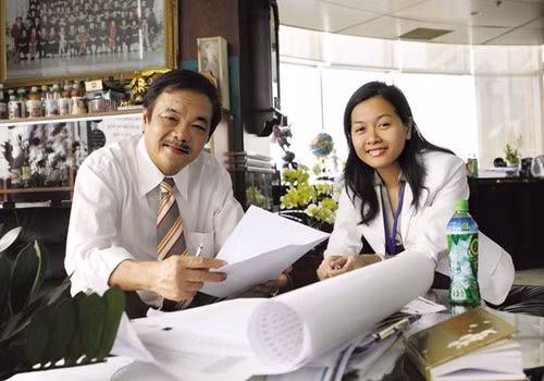 Financial Times thực hiện phóng sự đặc biệt về cuộc đời "vua trà Việt Nam" ảnh 2