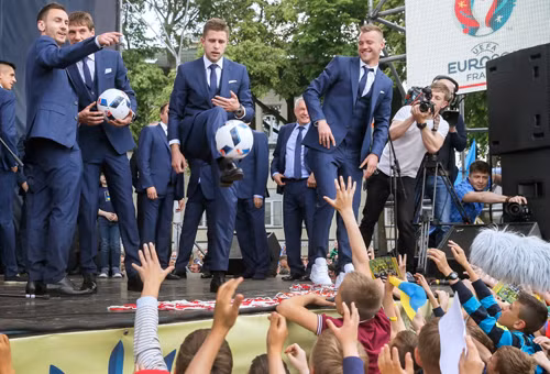 Ukraine - "Lửa thử vàng" tại Euro 2016 ảnh 1