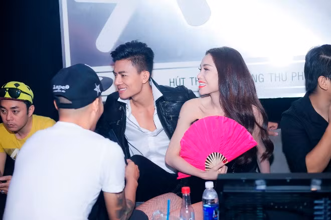 Trà Ngọc Hằng quyến rũ trong MV mới "Kiêu" ảnh 10