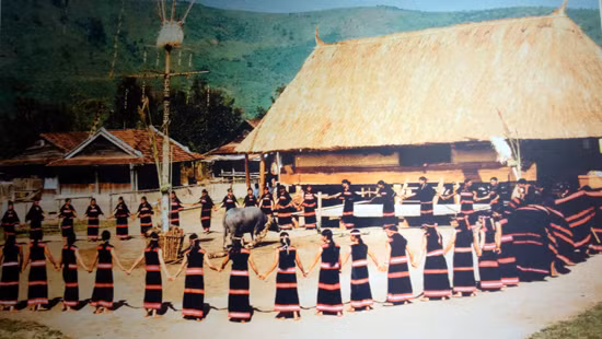 Nhà Rông - nét văn hóa đặc sắc vùng Tây Nguyên ảnh 4