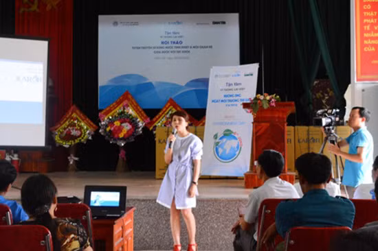 Hành trình “Tận tâm vì tương lai Việt" hỗ trợ "làng ung thư" ảnh 1