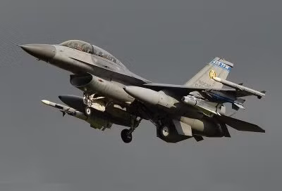 Chiến đấu cơ F-16 rơi khi đang bay thử nghiệm ảnh 1