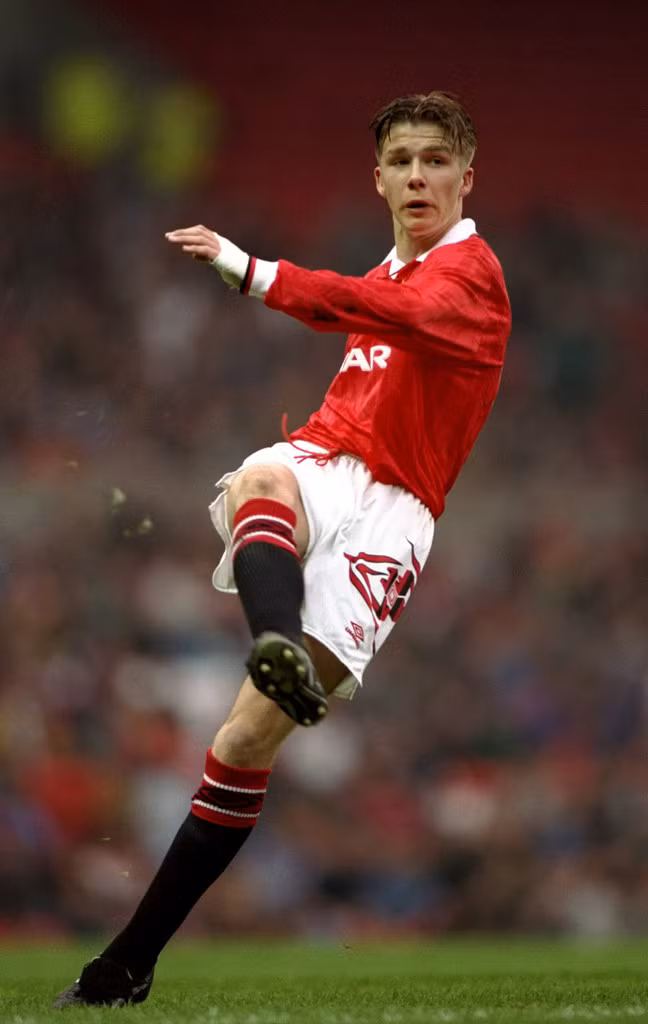 Những khoảnh khắc đáng nhớ trong sự nghiệp của Beckham - Phần 1 ảnh 2