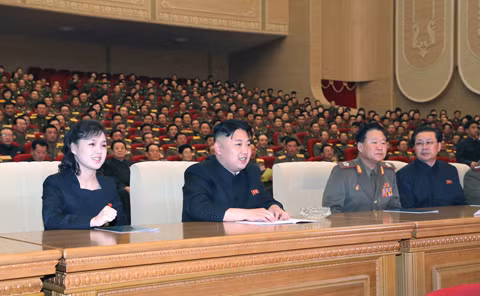Báo Hàn Quốc: Ông Kim Jong-un có hai con gái ảnh 1