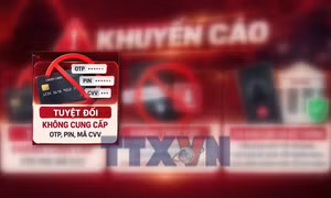 Cảnh báo bẫy 'rút tiền thẻ tín dụng không mất phí'