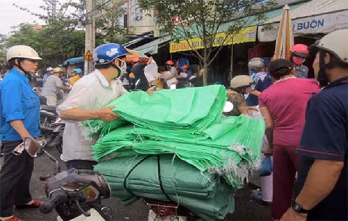 'Nghe tin bão mà... run' ảnh 8