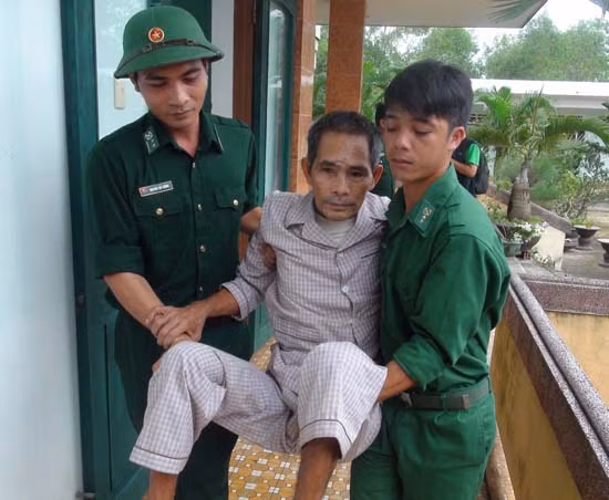 Hầm hập không khí phòng chống siêu bão ảnh 13