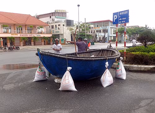 'Nghe tin bão mà... run' ảnh 4