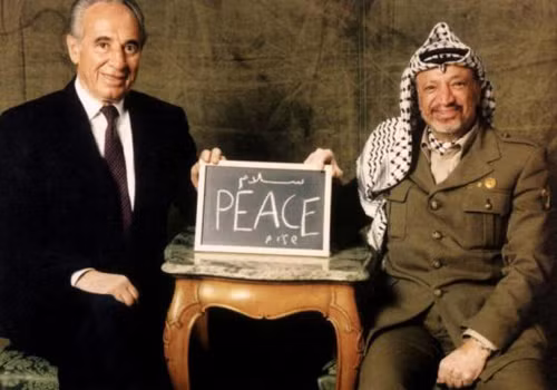 Hồi ức ảnh về lãnh đạo Palestine Yasser Arafat ảnh 14