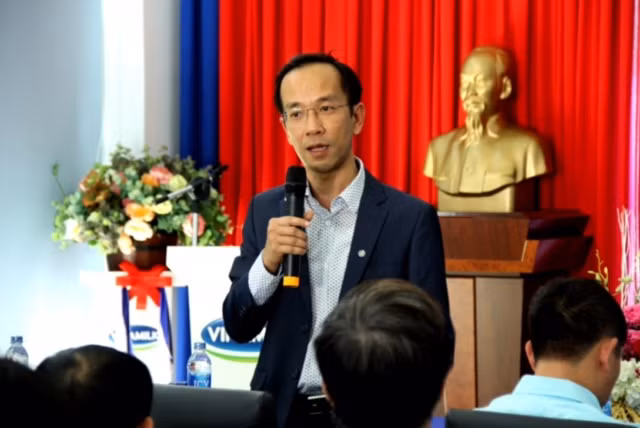 Các tham tán thương mại thăm nhà máy của Vinamilk ảnh 6