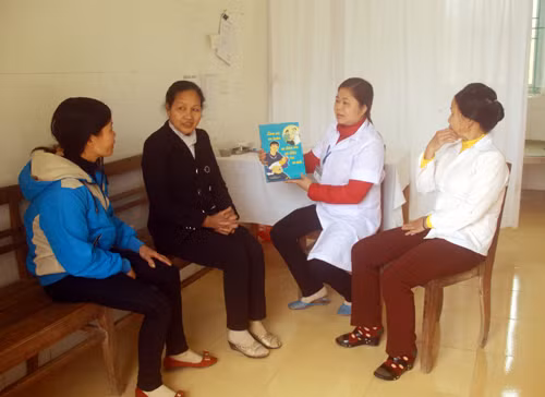 Nữ bác sỹ vùng cao tận tâm với nghề ảnh 1