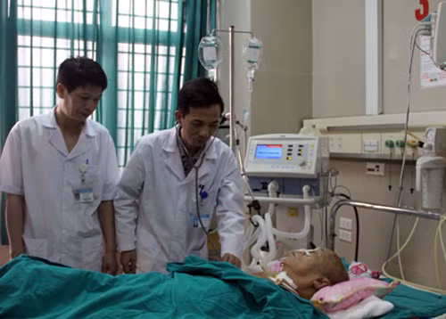 Người thầy thuốc say mê nghiên cứu khoa học ảnh 1