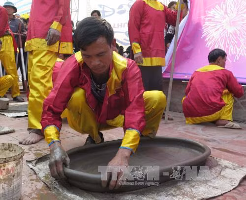 Rộn ràng hội thi pháo đất ảnh 2