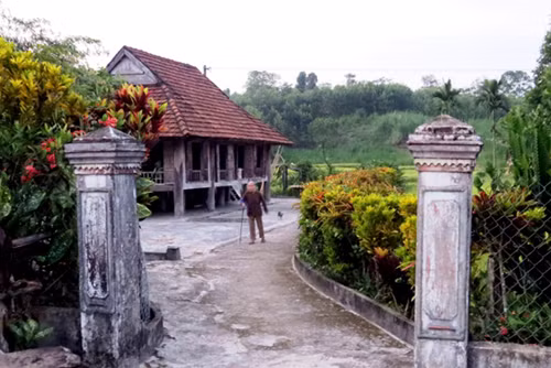 Đậm nghĩa tình Ngày giỗ Bác của đồng bào Mường ở Quảng Nam ảnh 1