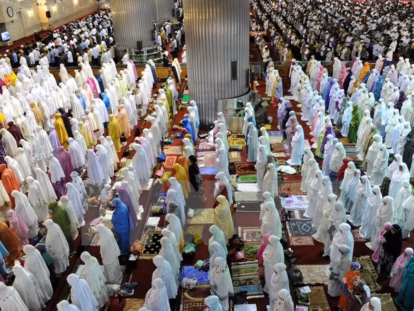 Indonesia chuẩn bị 2 triệu tấn gạo cho tháng lễ Ramadan ảnh 1