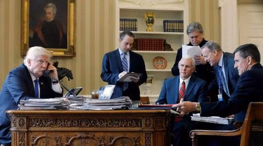 Xuất hiện tình tiết bất ngờ về mối liên hệ giữa chiến dịch tranh cử của ông Trump với Nga ảnh 1