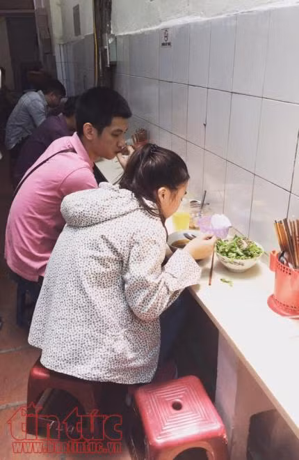 Bún ốc riêu bò vị chua thanh nhẹ phố Triệu Việt Vương ảnh 3