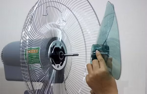 Những sự cố thường gặp khi sử dụng quạt điện ảnh 1