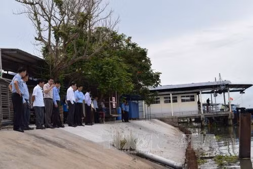 Lo ngại các vụ sạt lở bờ sông Tiền tại Đồng Tháp ảnh 2