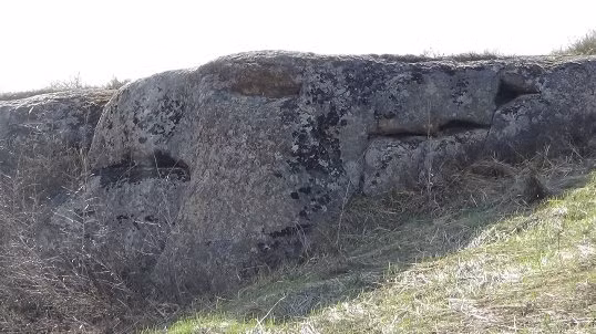 Tảng đá cổ đại bí ẩn ở Siberia có thể làm thay đổi hiểu biết về cách nhân loại hình thành ảnh 2