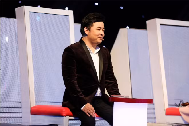 Thần tượng Bolero vào vòng quyết đấu: Quang Lê làm khó thí sinh với ngũ cung miền Trung ảnh 1