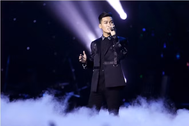 The Voice 2017: Ali Hoàng Dương hát sâu, được Noo Phước Thịnh nhận là đồng nghiệp ảnh 1