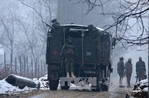 Ấn Độ, Pakistan lại đấu súng dữ dội tại biên giới ảnh 1