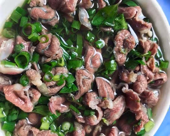 Phở Mặn thẫn thờ mất đi chuyên gia thái thịt ảnh 2