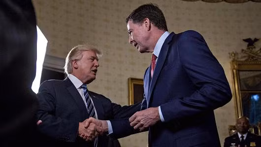 Hé lộ nội dung trong ‘bữa tối định mệnh’ báo ngày tàn của Giám đốc FBI ảnh 1