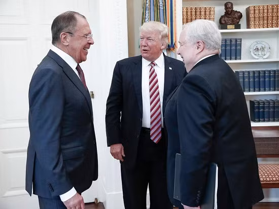 Tổng thống Trump nói gì về vụ lùm xùm lộ tin mật với Nga? ảnh 1