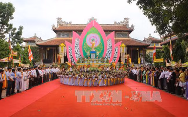 Long trọng tổ chức Đại lễ Phật đản 2017 ảnh 10