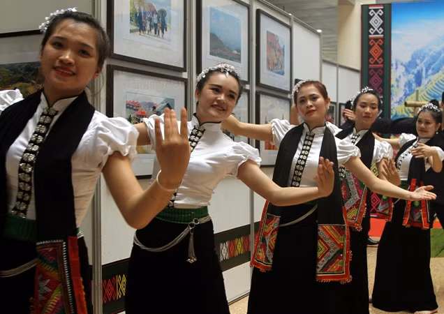 Lễ hội Hoa ban của người Thái ảnh 4