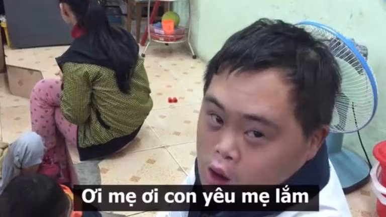 Xúc động phóng sự tình thầy trò của những đứa trẻ nhiễm chất độc da cam ảnh 1
