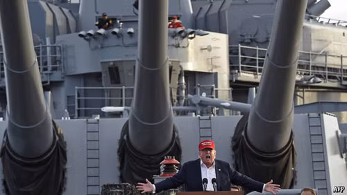 Ông Trump đắc cử: Kẻ rót champagne, người tay vắt trán ảnh 1