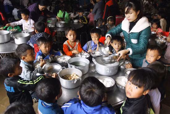 Thầy cô như “mẹ hiền” ảnh 5