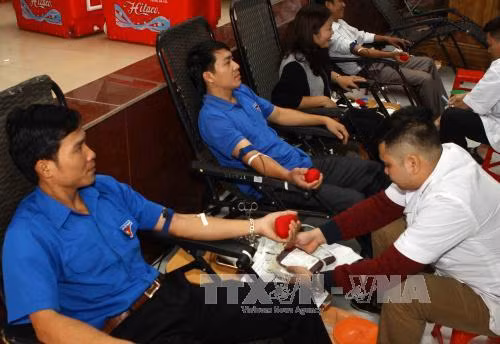 Ngày Hội hiến máu nhân đạo – Festival trái tim nhân ái năm 2016 ảnh 1
