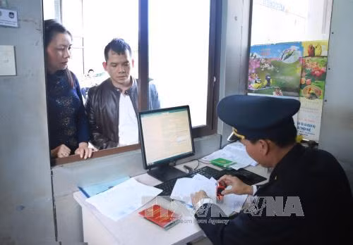 Hoàn thiện danh mục hàng phải làm thủ tục hải quan ảnh 1
