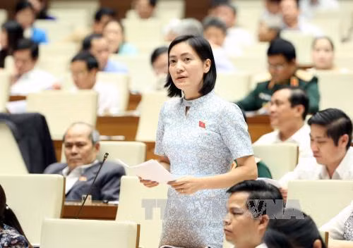 Cần giữ lại ngành kinh doanh dịch vụ ngân hàng mô ảnh 1
