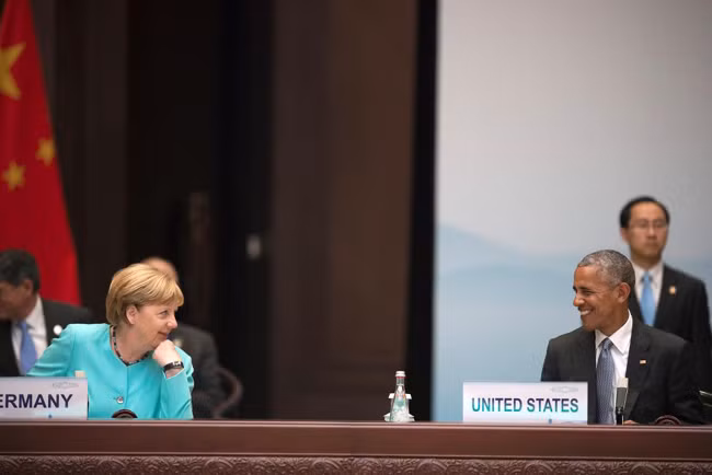 Tình cảm nồng hậu giữa ông Obama và bà Merkel ảnh 11