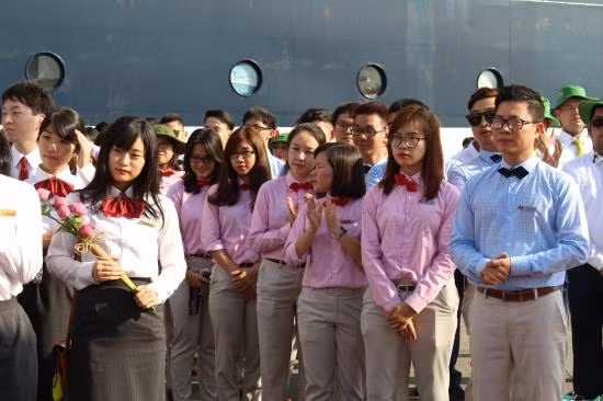 Lưu luyến chia tay tàu thanh niên Đông Nam Á ảnh 7