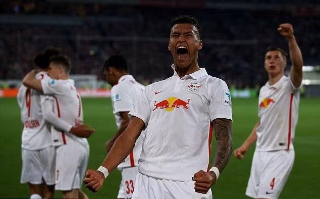 Leipzig - Kẻ "săn đuổi Bayern" ảnh 1