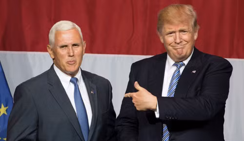 "Giáo sư tiên tri" dự đoán phó tướng Pence sẽ thay ông Trump làm Tổng thống ảnh 1