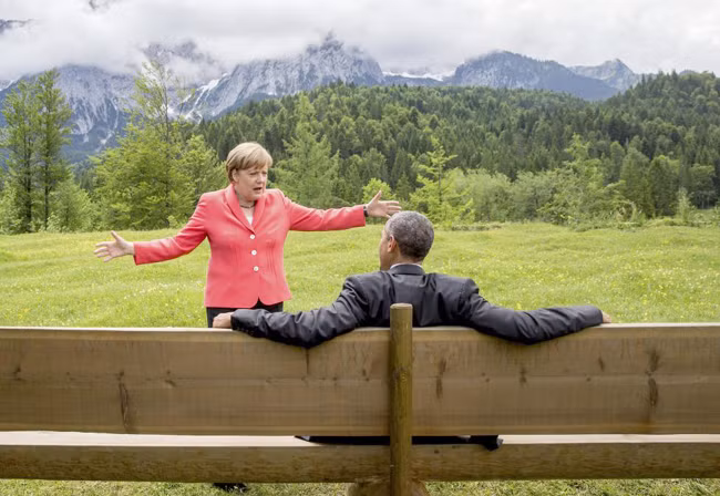 Tình cảm nồng hậu giữa ông Obama và bà Merkel ảnh 1
