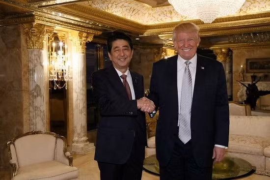 Trung Quốc nói gì về cuộc hội đàm giữa Abe-Trump? ảnh 1