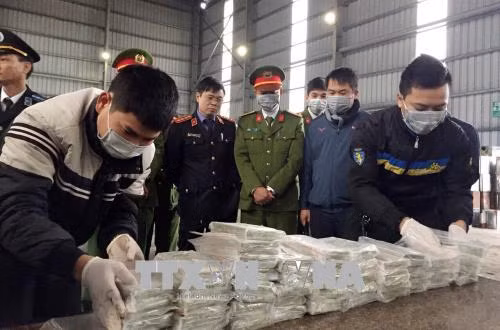Phú Thọ tiêu hủy 300 bánh heroin ảnh 1